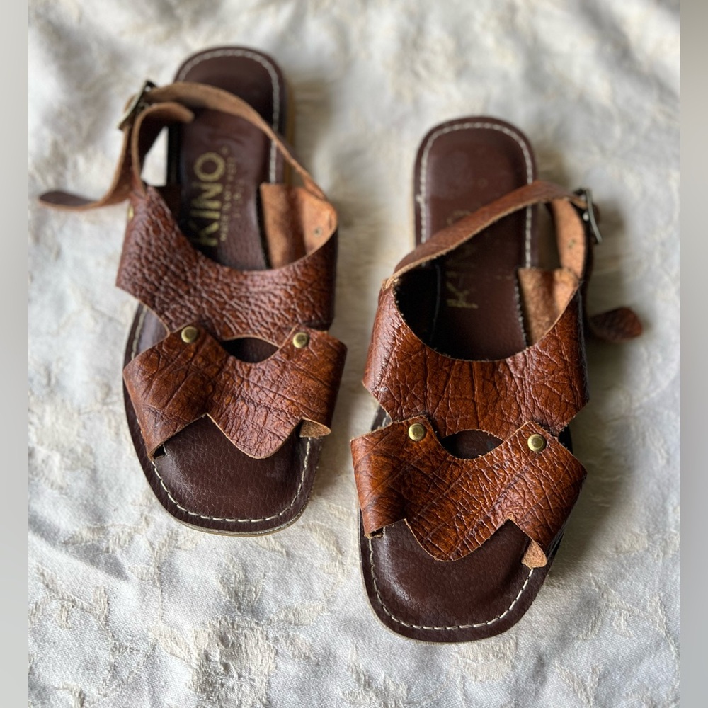 VINTAGE Kino Leather Unique Brown Sandals with Ankle Strap Size 8